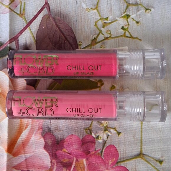Flower Beauty 2 CBD Chill Out Lip Glaze Lets Roll & Unwind Lip Gloss NEW - Picture 1 of 5